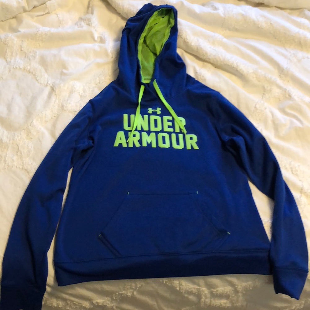 Boys Large Under Armour sweat shirt